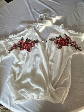 Women's White Cold-Shoulder Top with Red Floral Embroidery